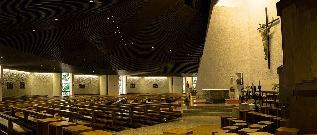 Bild der Kirche aus der Sicht des Chores